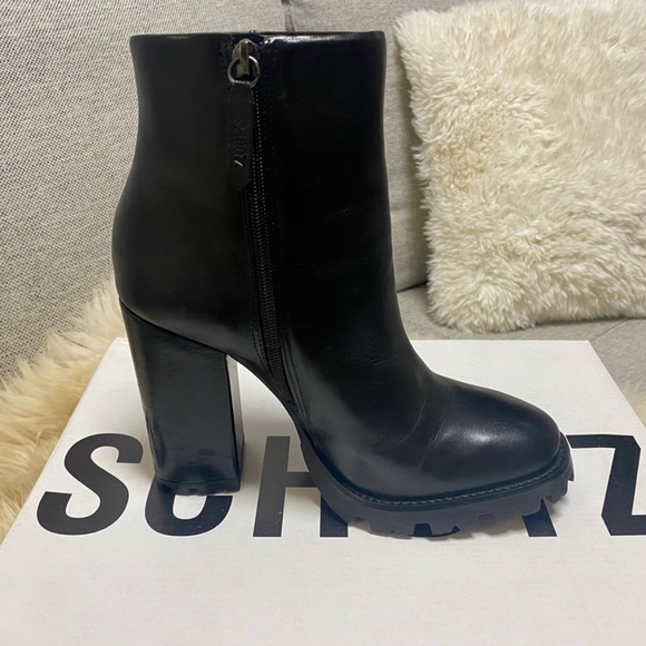 Schutz Black bottles, removable strap with circle studs. Tall block heel sz 7 - Picture 4 of 6
